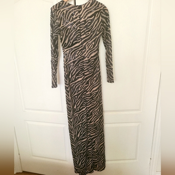 New Beautiful evening dress - Picture 7 of 7